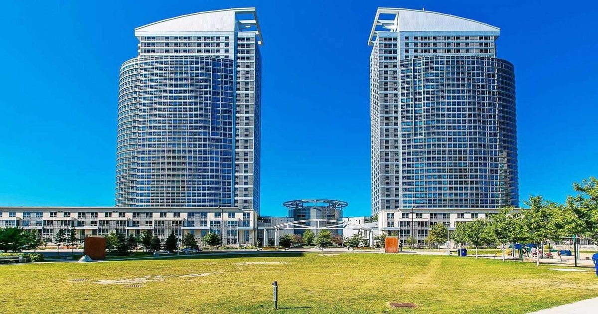 38 Lee Centre Drive Toronto