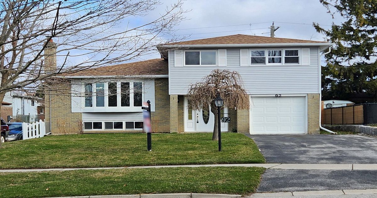 92 Clover Ridge Drive E Ajax