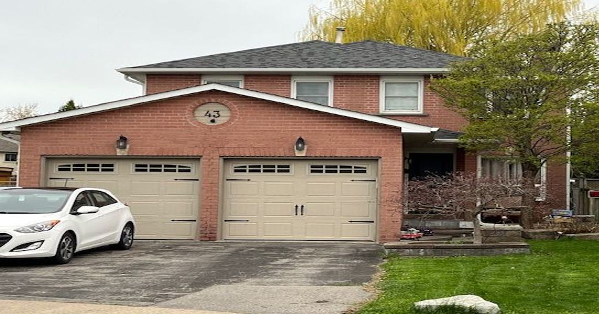 43 Walker Crescent Ajax