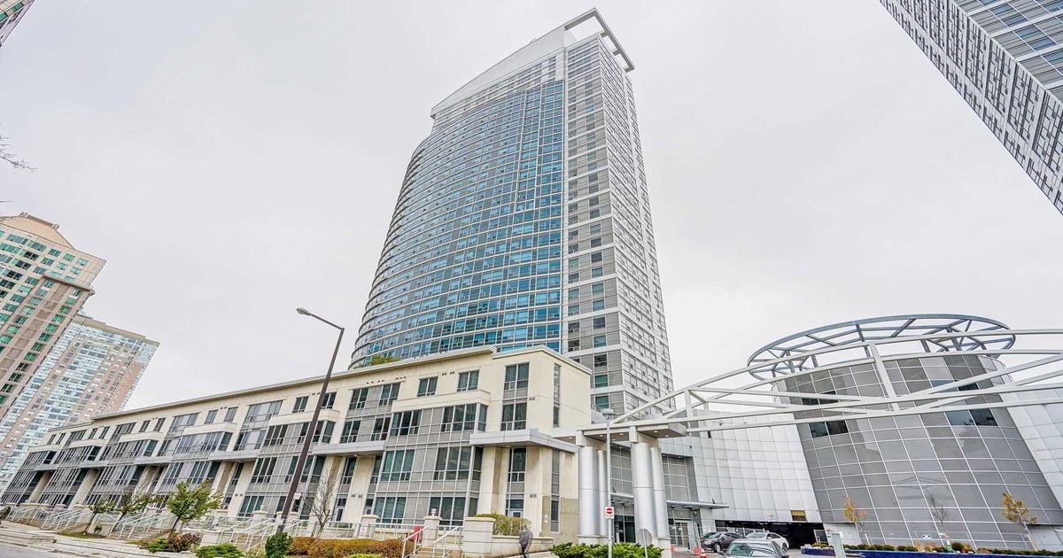36 Lee Centre Drive Toronto