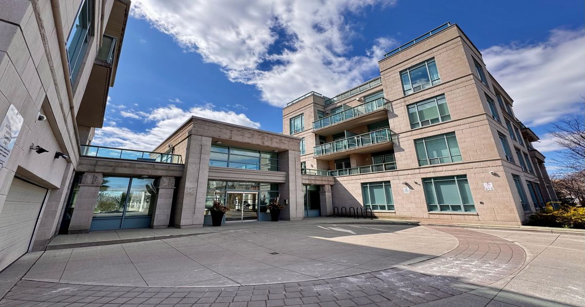 9 Boardwalk Drive Toronto
