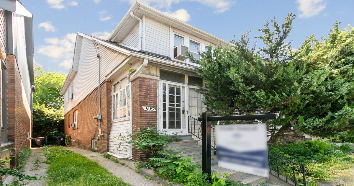 395 Woodbine Avenue Toronto