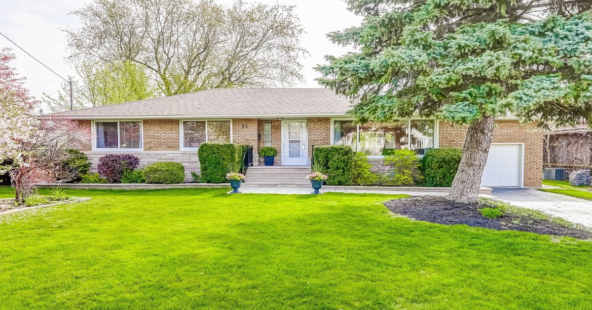 11 McNab Boulevard Toronto