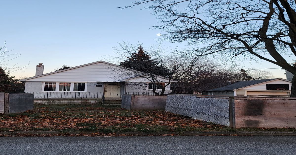 57 Eastville Avenue Toronto