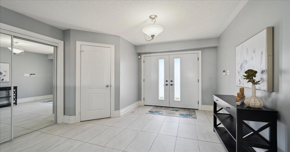 3265 Country Lane Whitby