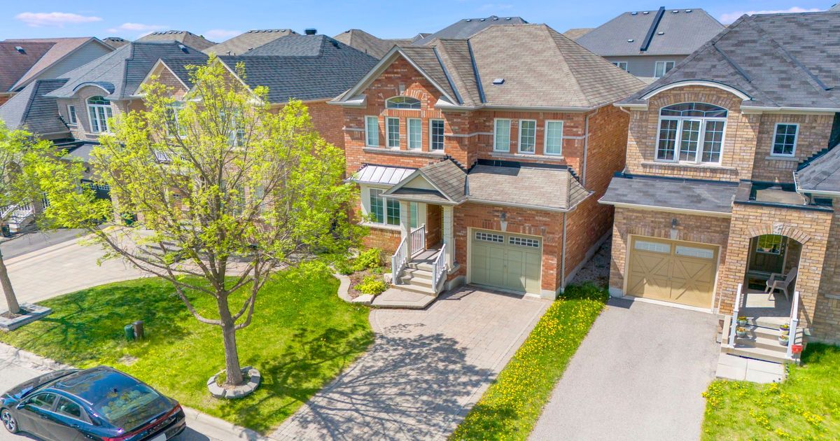 16 Watersplace Avenue Ajax