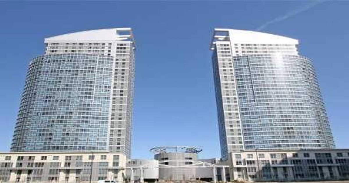 36 Lee Centre Drive Toronto