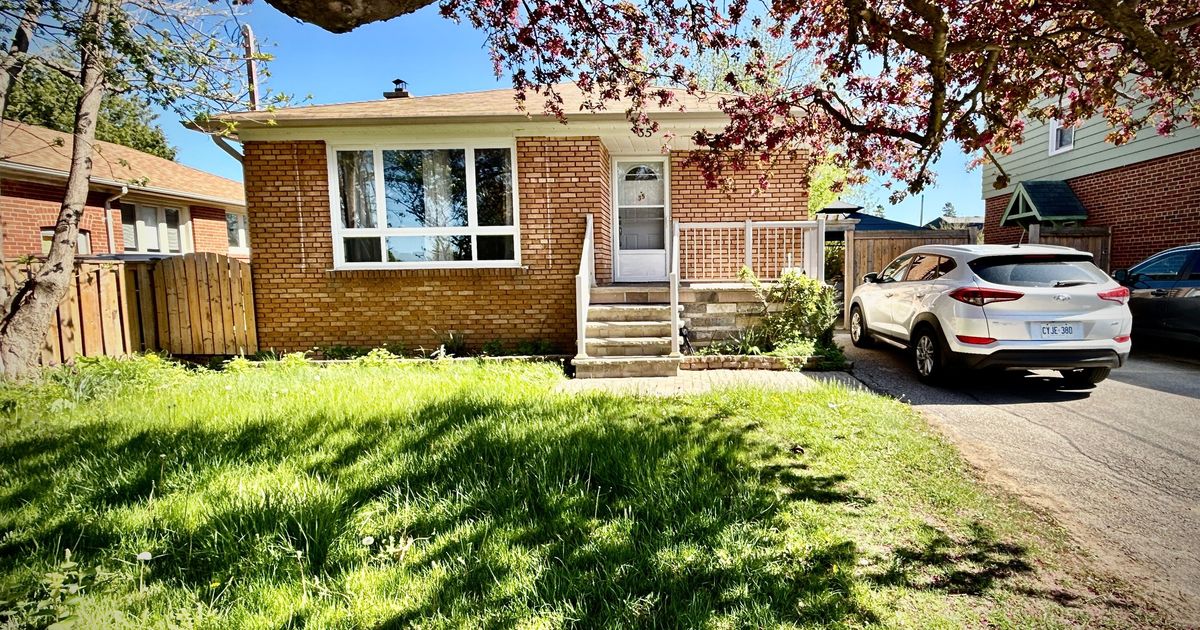35 Corvette Avenue Toronto
