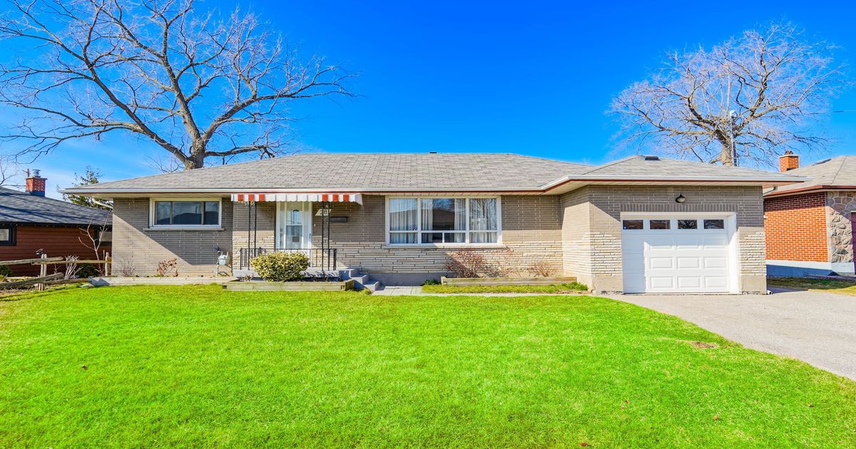 28 Sandra Street E Oshawa