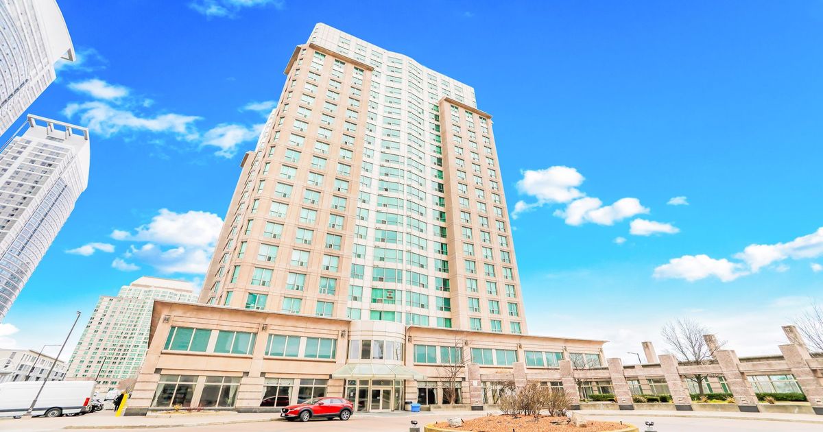 8 Lee Centre Drive Toronto