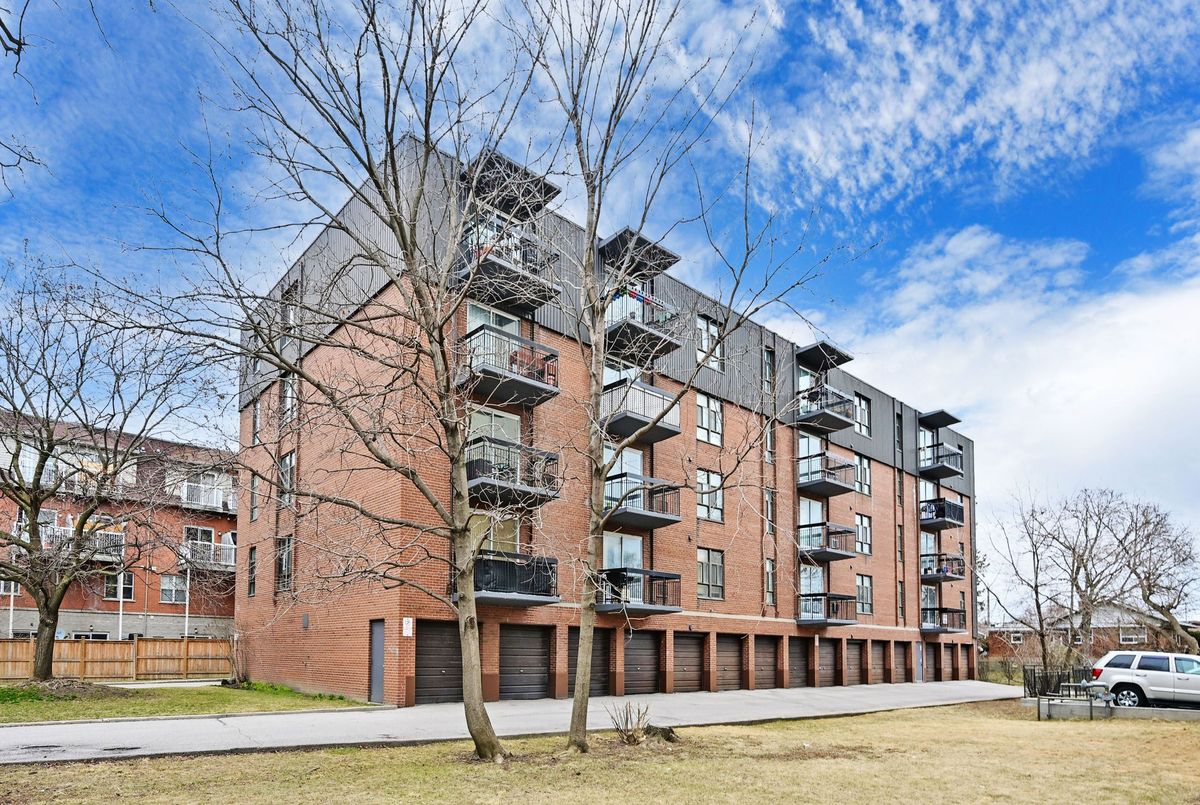 895 Kennedy Road Toronto 895 Kennedy Road Toronto