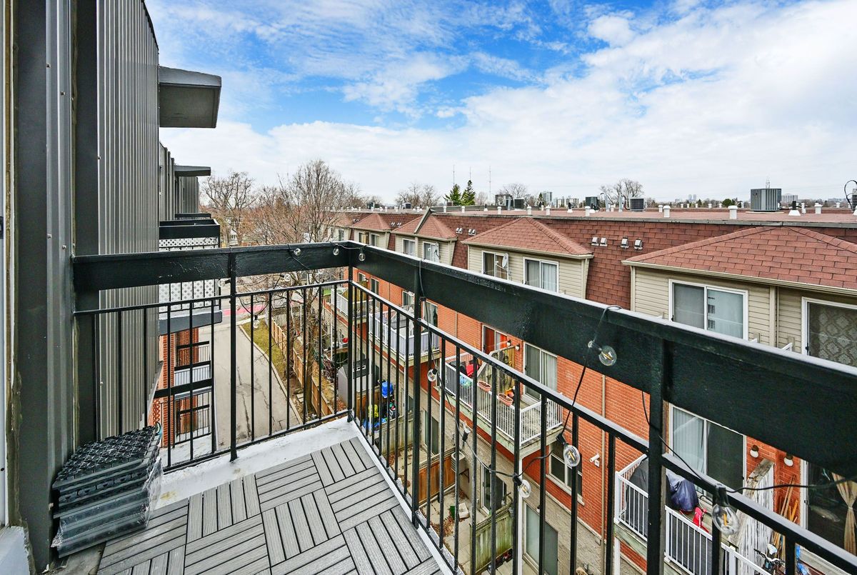 895 Kennedy Road Toronto 895 Kennedy Road Toronto