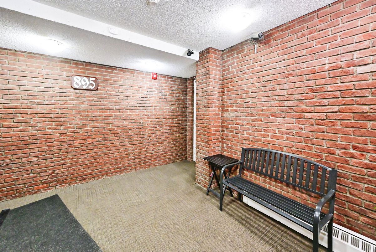 895 Kennedy Road Toronto 895 Kennedy Road Toronto