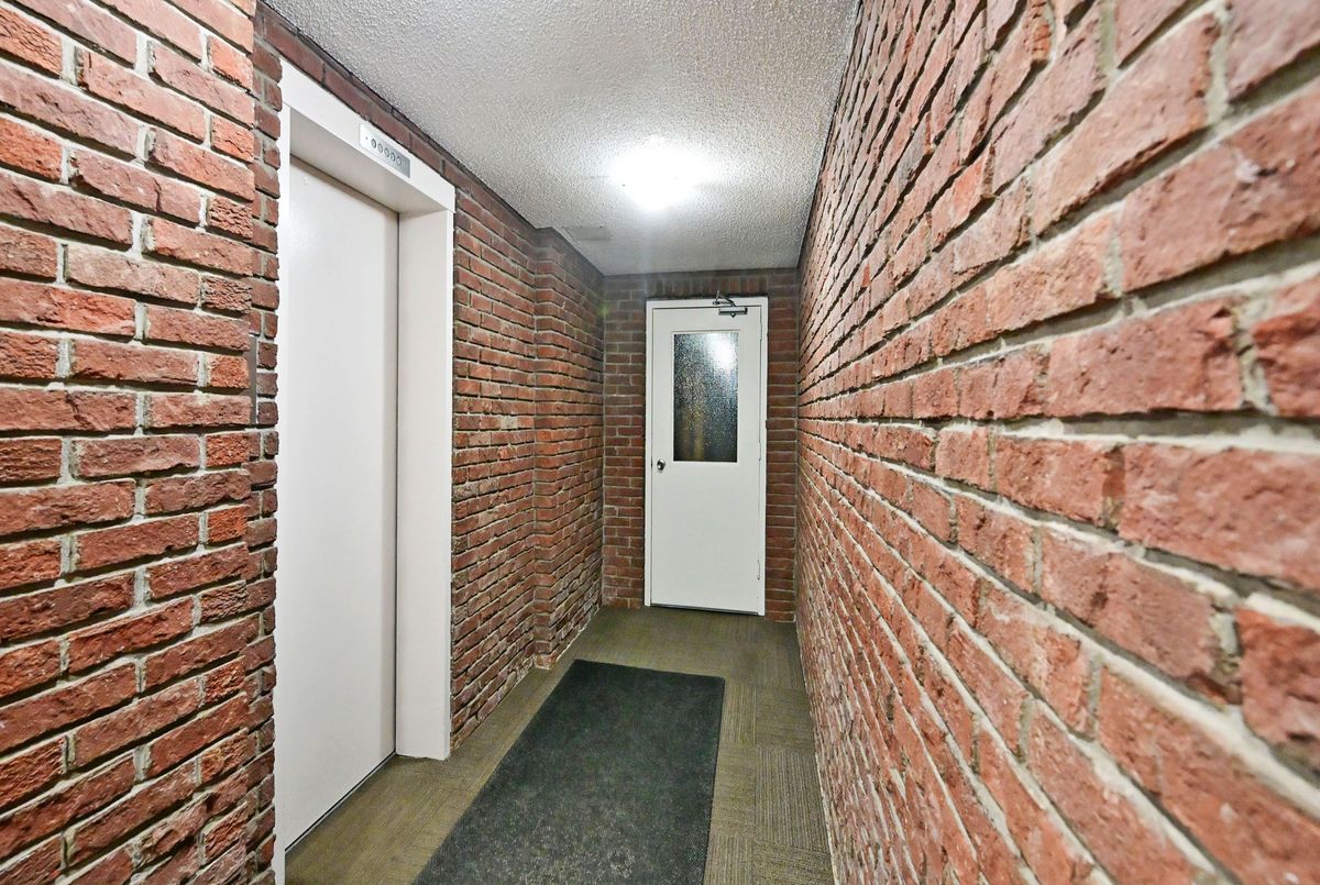 895 Kennedy Road Toronto 895 Kennedy Road Toronto