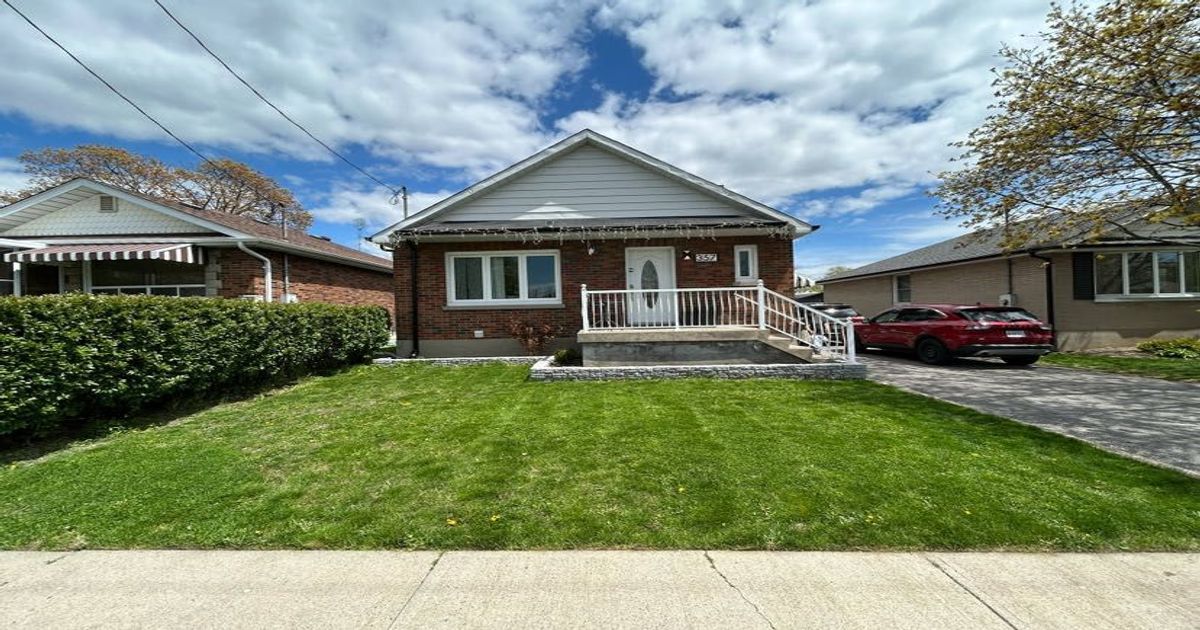 357 Cadillac Avenue S Oshawa