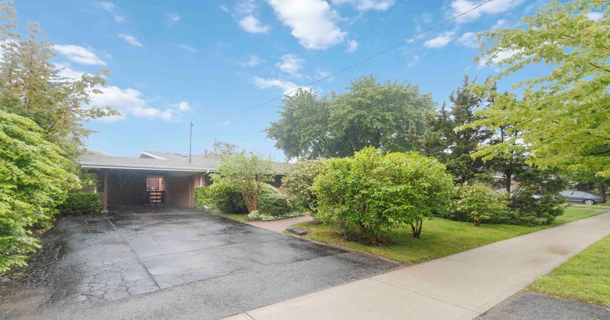 29 LESTERWOOD Crescent Toronto
