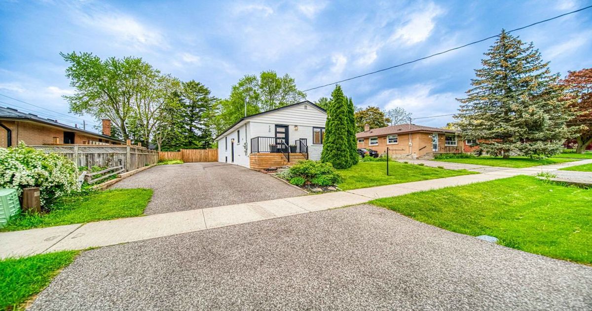 720 Gilbert Street W Whitby