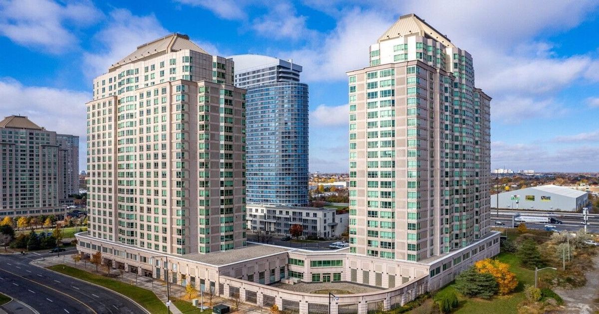 1 Lee Centre Drive Toronto
