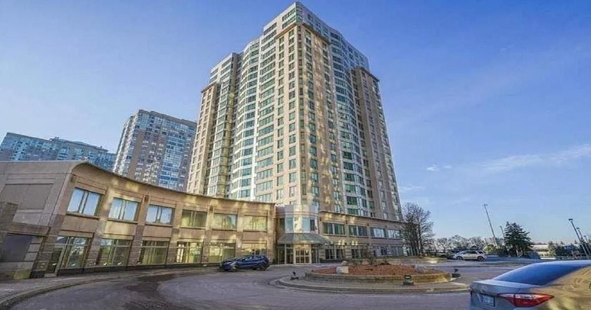 18 Lee Centre Drive Toronto