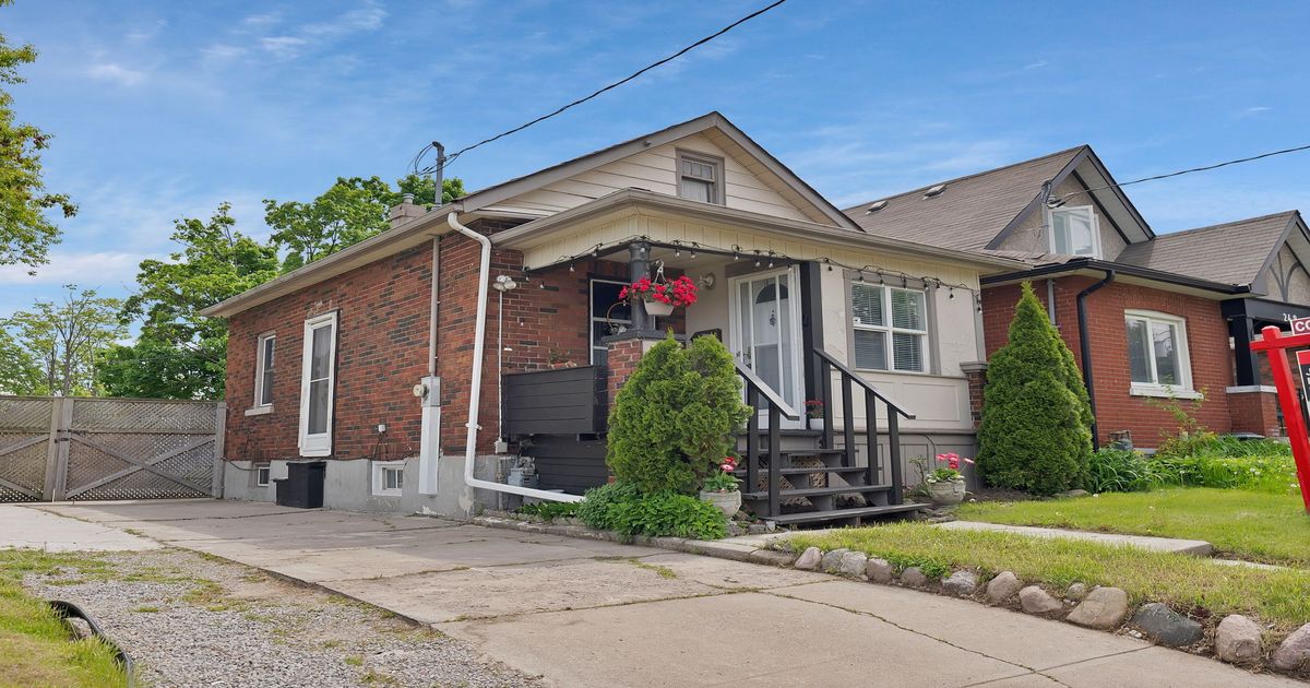 253 Olive Avenue Oshawa