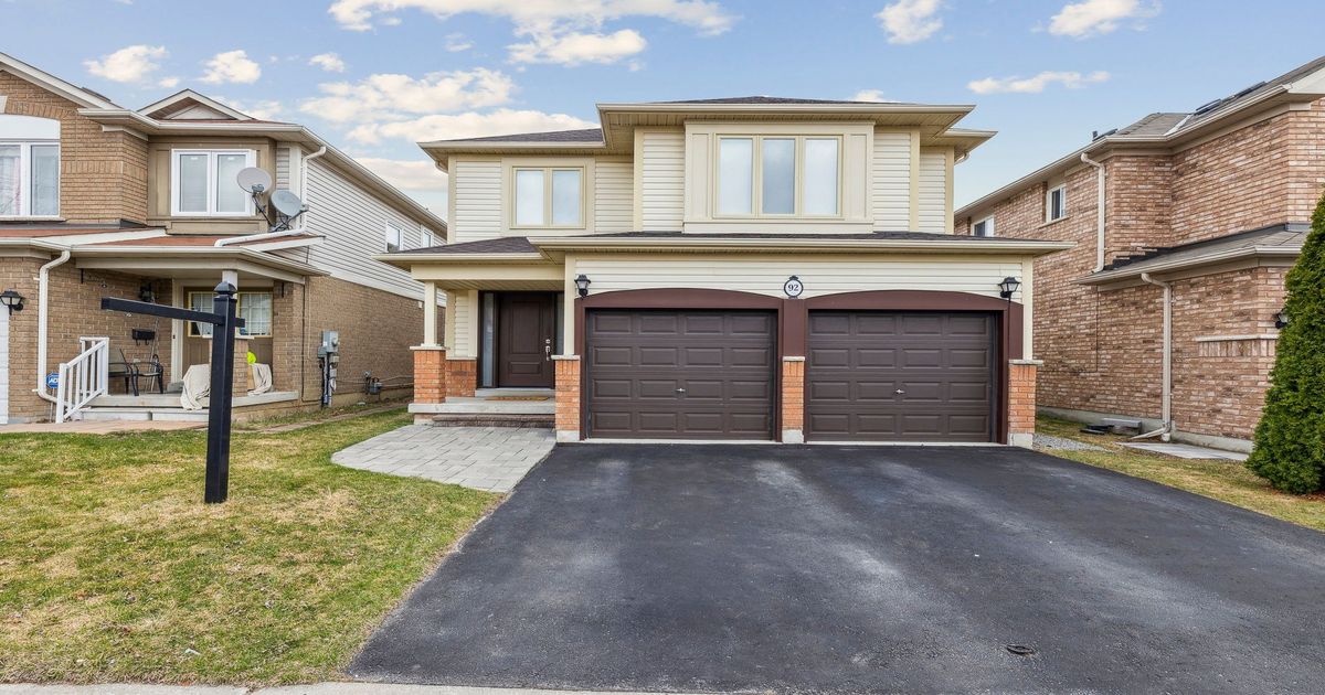 92 Longueuil Place Whitby