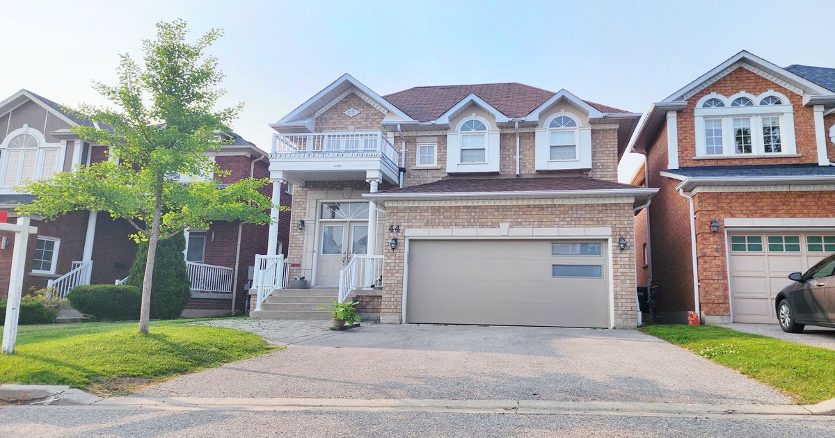 44 Selby Drive Ajax