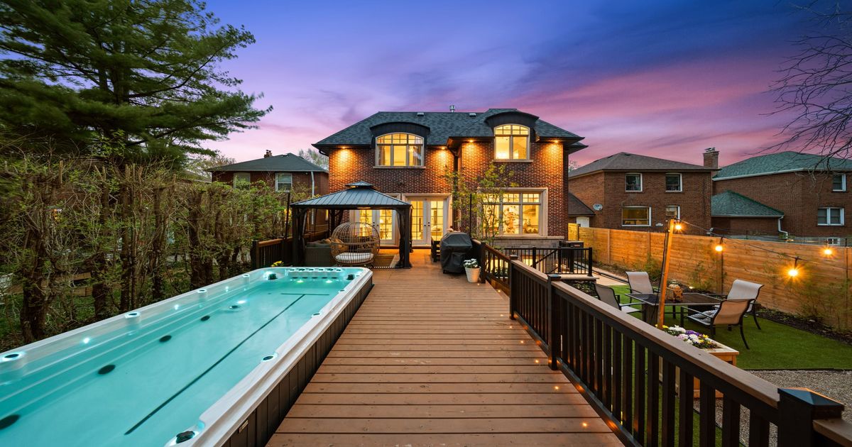 117 Parkview Hill Crescent Toronto