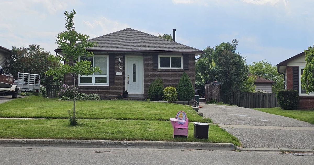 882 Southdown Drive Oshawa