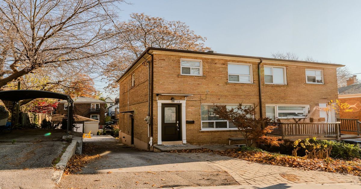 159 Bellefair Avenue Toronto