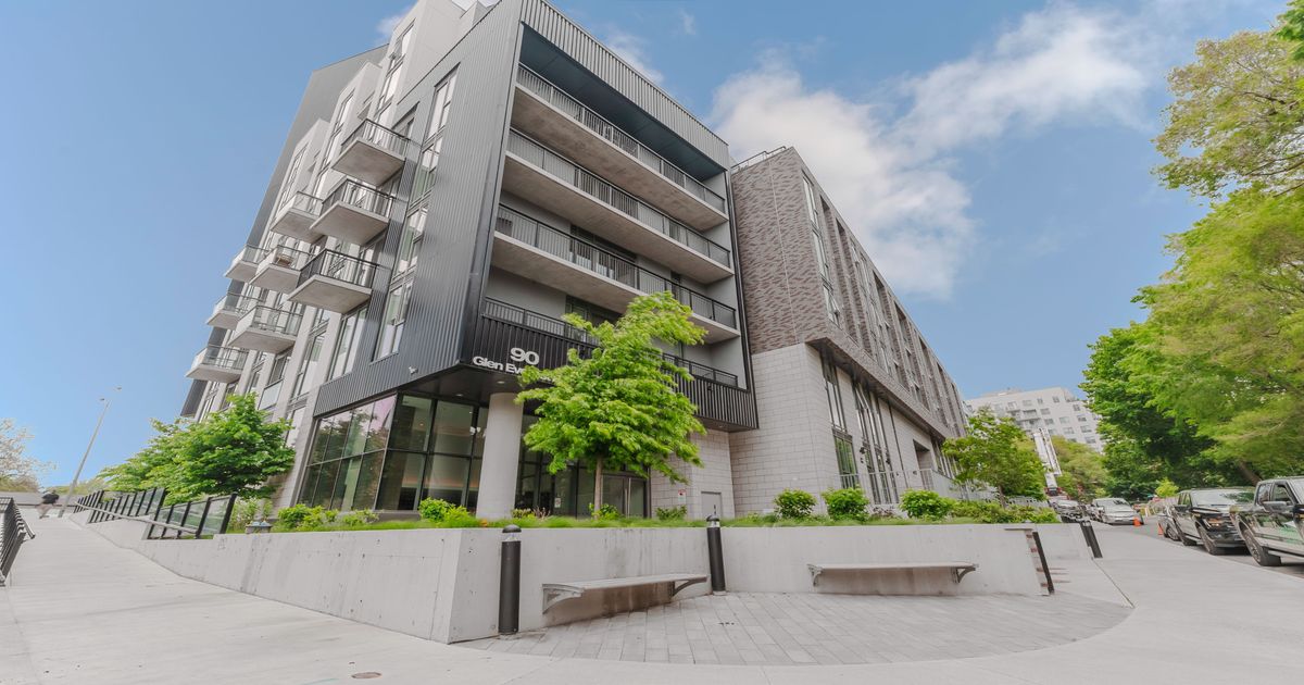 90 GLEN EVEREST Road Toronto