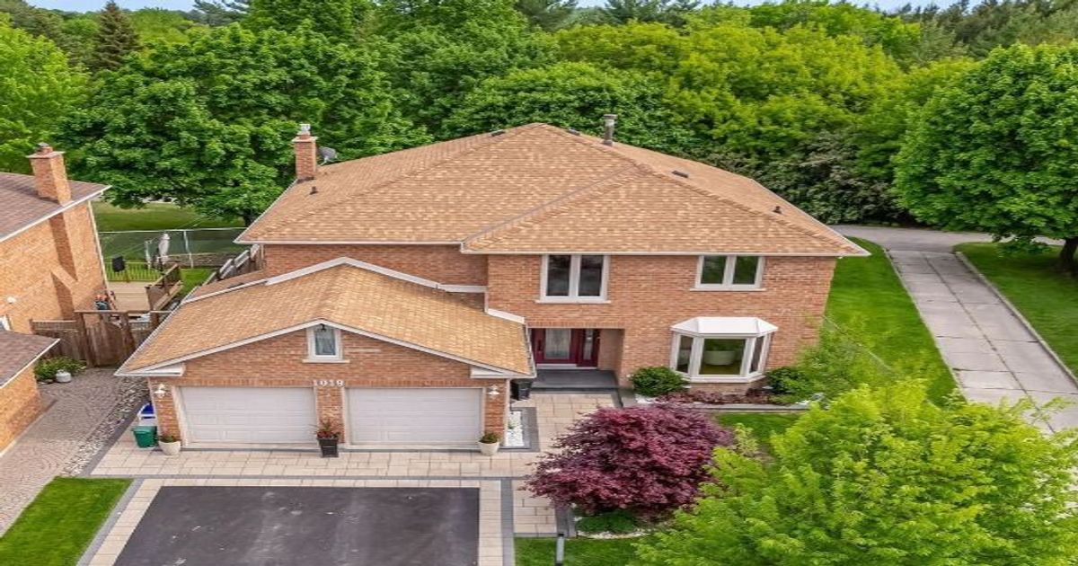 1019 Sherman Crescent Pickering