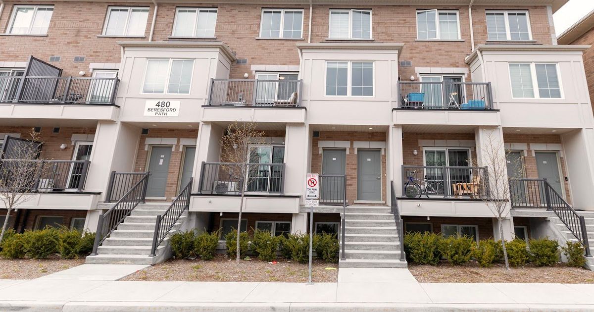 480 Beresford Path Oshawa