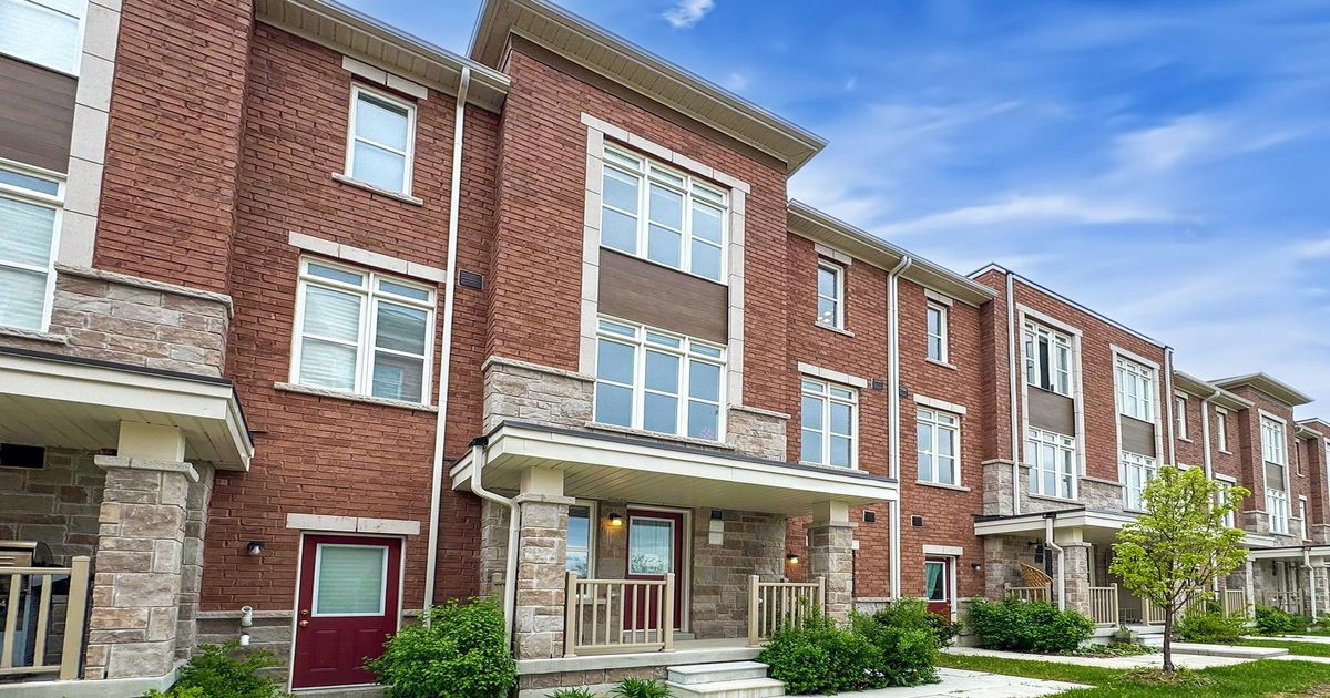 2540 William Jackson Drive Pickering
