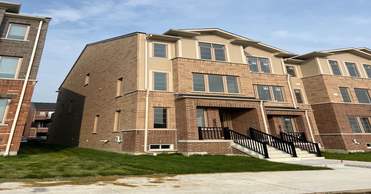 2820 TIPPETT Mews Pickering