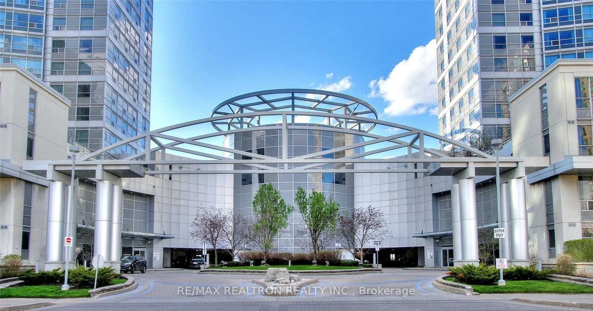 38 Lee Centre Drive Toronto