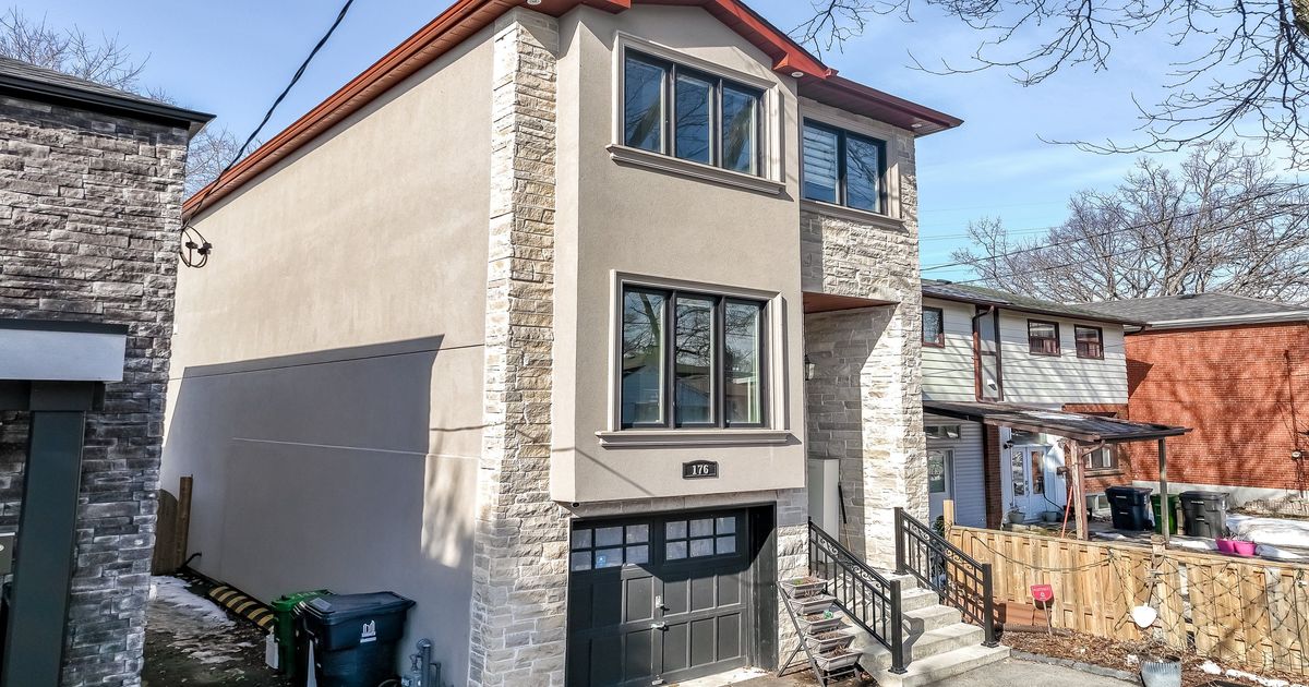 176 Leyton Avenue Toronto