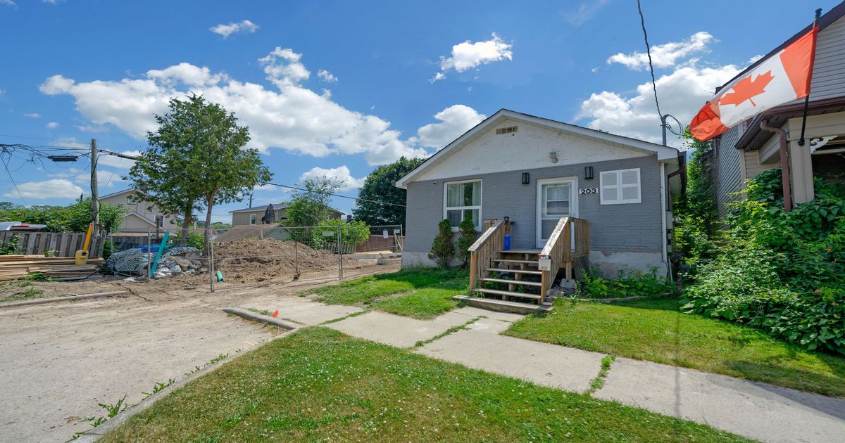 203 Quebec Street Oshawa