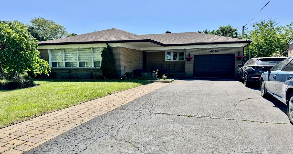 2218 Brimley Road Toronto