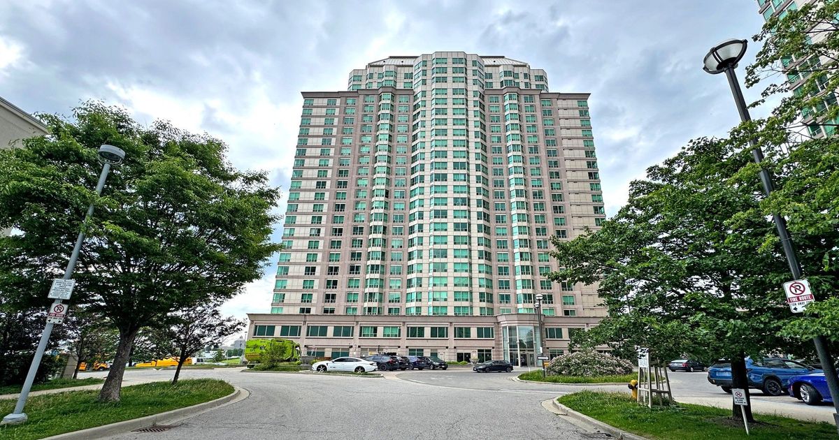 11 Lee Centre Drive Toronto