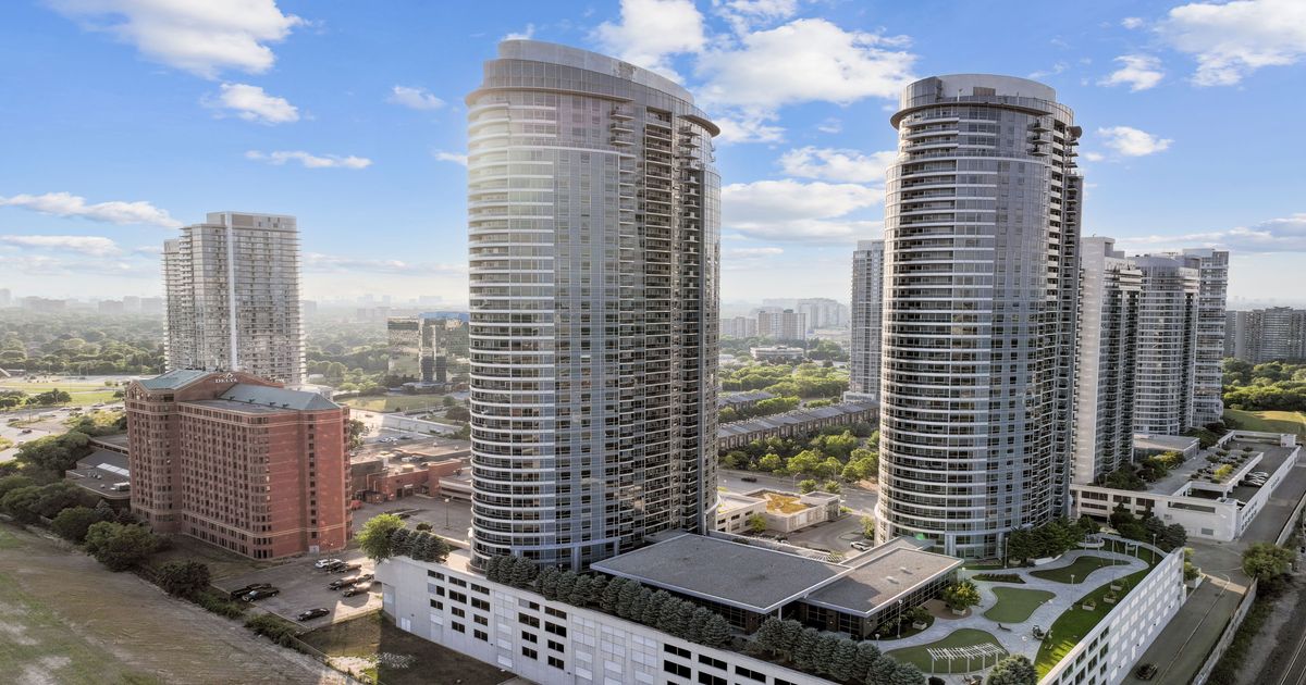 135 Village Green Square Toronto