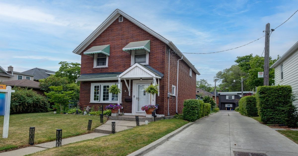 2 Kimberley Avenue Toronto