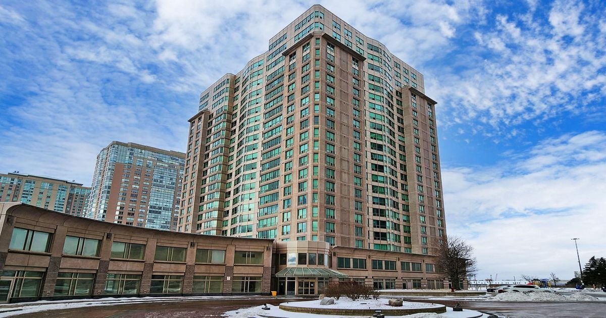 18 Lee Centre Drive Toronto