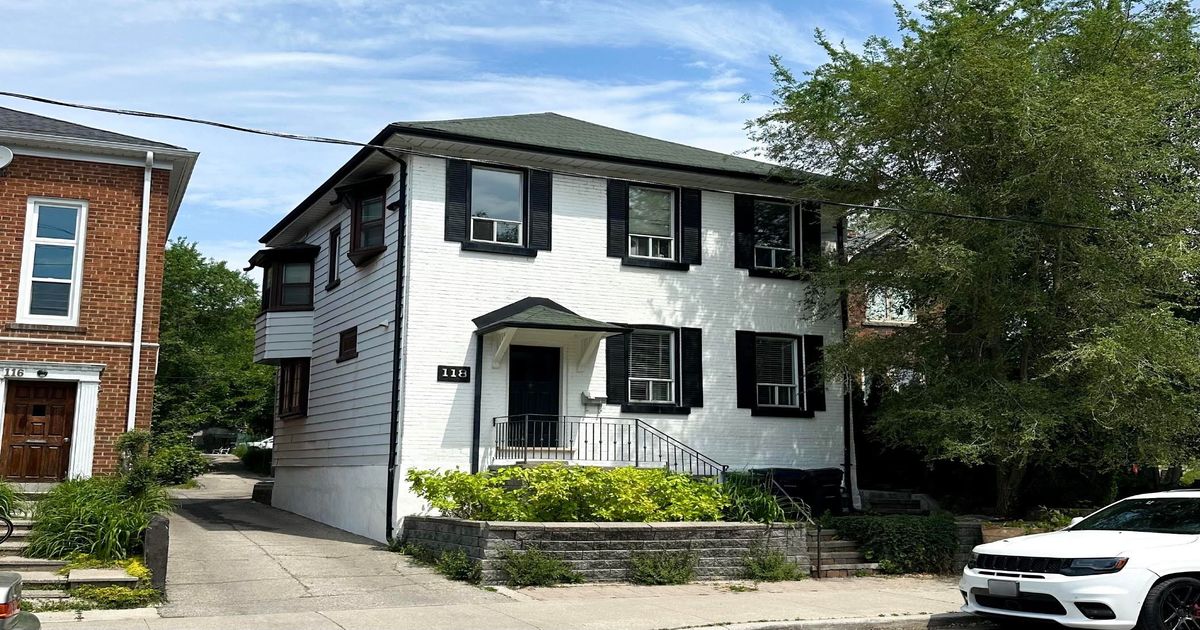118 Eastwood Road Toronto