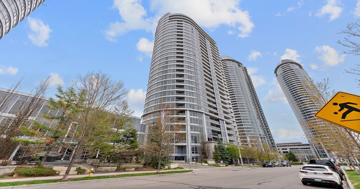 151 Village Green Square Toronto
