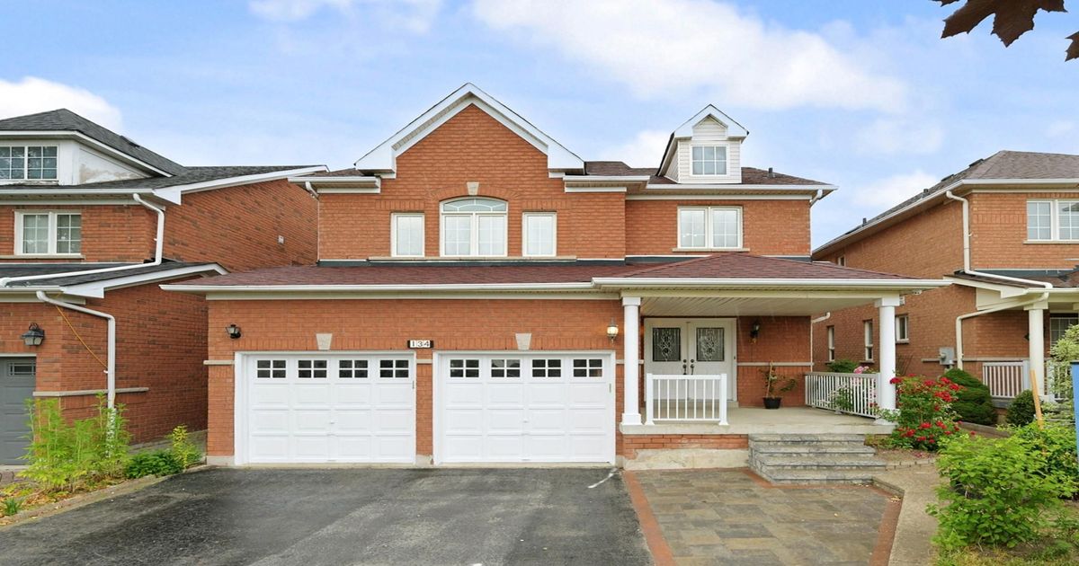 134 Medland Avenue Whitby