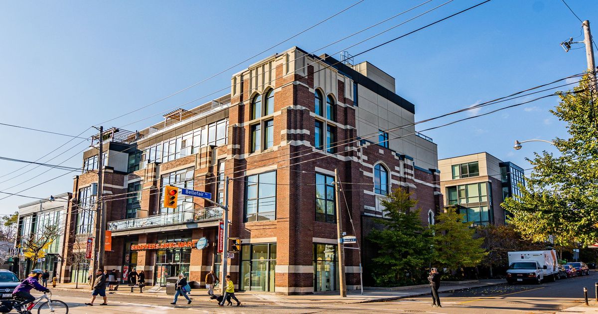 2 Bellefair Avenue Toronto
