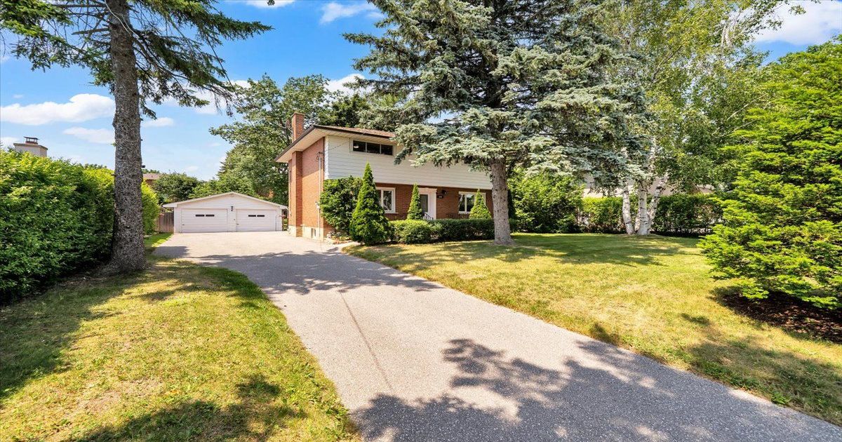 204 Hazelwood Drive Whitby