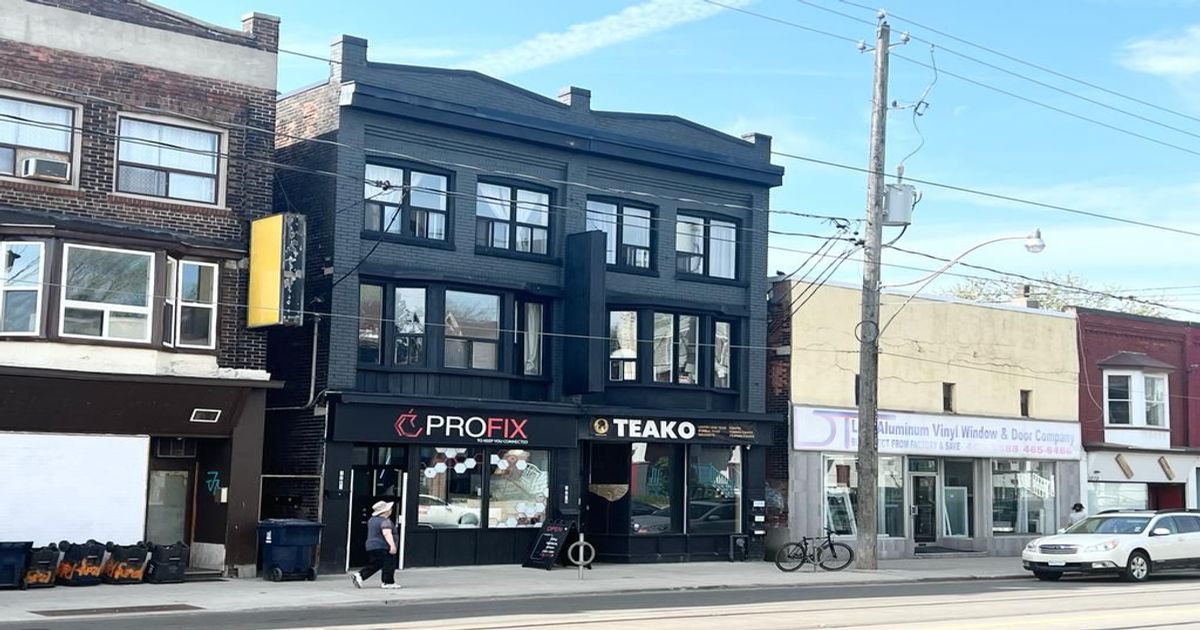 1279-1281 Gerrard Street E Toronto