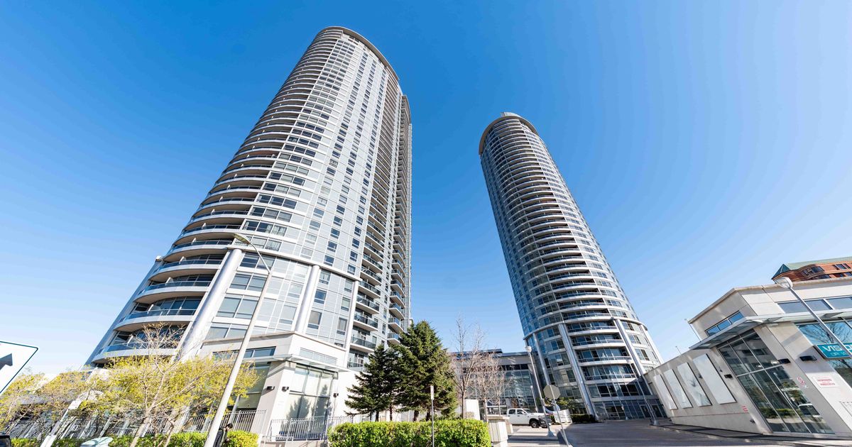 135 Village Green Square Toronto