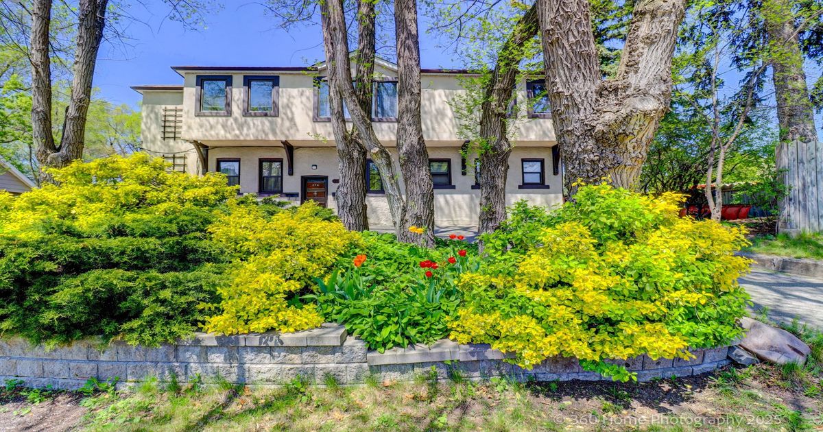 274 Pharmacy Avenue Toronto